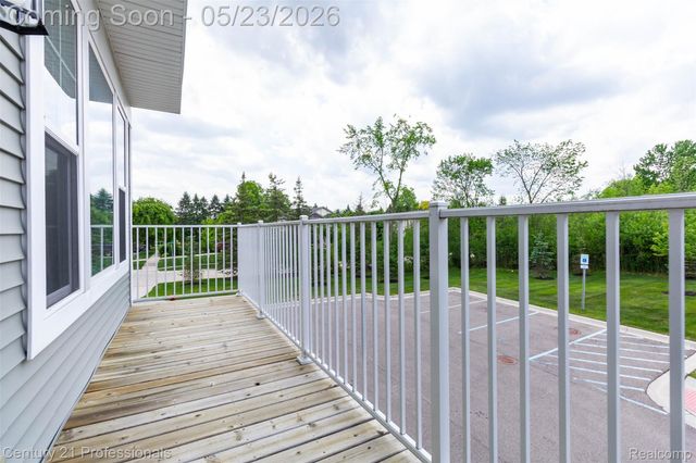 4918 TREESIDE Lane 27, Troy, MI 48098