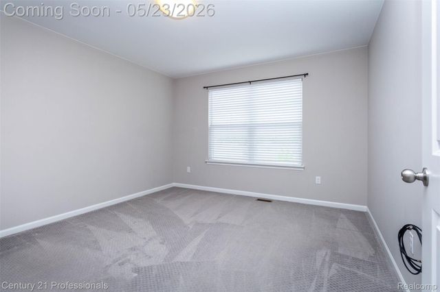 4918 TREESIDE Lane 27, Troy, MI 48098