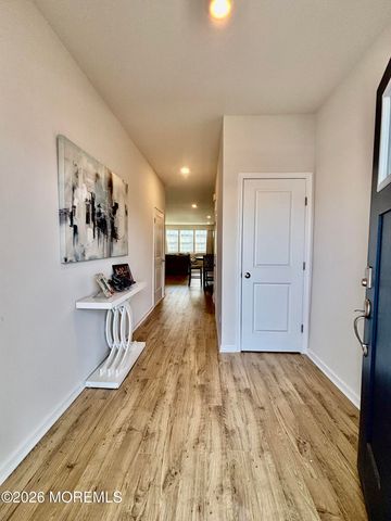 4 Victoria Gardens Square, Neptune Township, NJ 07753