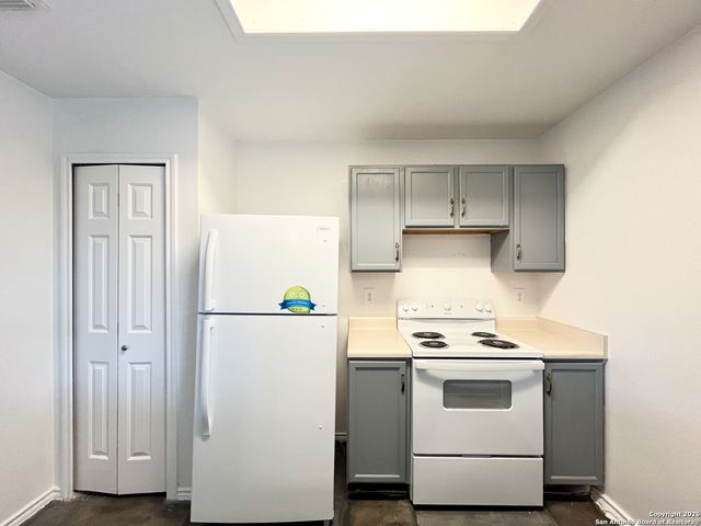 2411 Westgard Pass, San Antonio, TX 78245