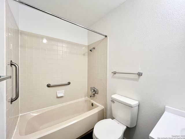 2411 Westgard Pass, San Antonio, TX 78245