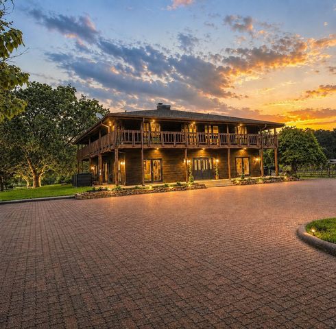 2405 Carriage Lamp Lane, Conroe, TX 77384