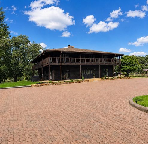 2405 Carriage Lamp Lane, Conroe, TX 77384