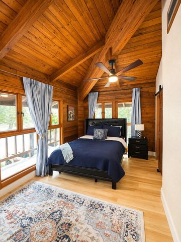 2405 Carriage Lamp Lane, Conroe, TX 77384