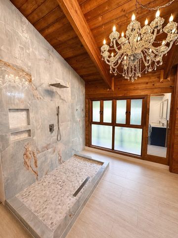 2405 Carriage Lamp Lane, Conroe, TX 77384