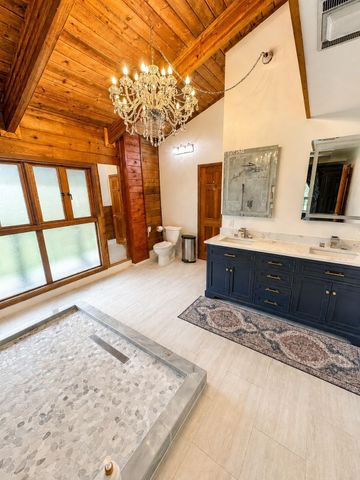 2405 Carriage Lamp Lane, Conroe, TX 77384