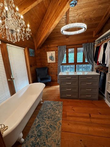 2405 Carriage Lamp Lane, Conroe, TX 77384
