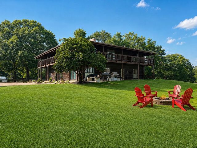 2405 Carriage Lamp Lane, Conroe, TX 77384