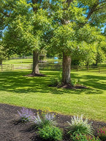 2405 Carriage Lamp Lane, Conroe, TX 77384