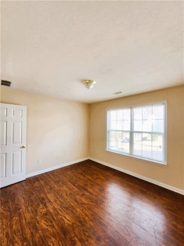 4353 Flat Stone Lane, Snellville, GA 30039