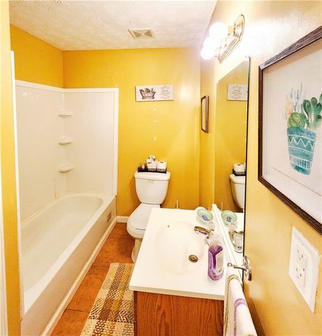 4353 Flat Stone Lane, Snellville, GA 30039