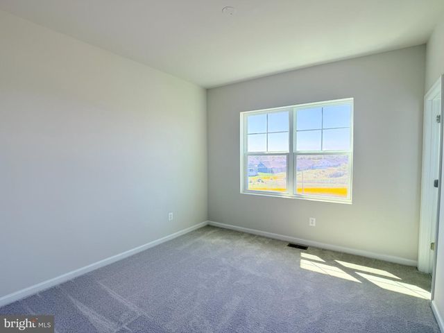 136 SWANSONG PL, Winchester, VA 22603