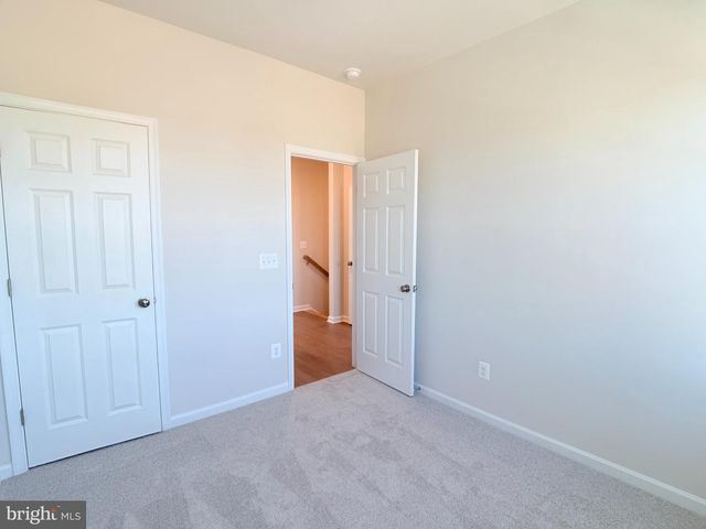 136 SWANSONG PL, Winchester, VA 22603