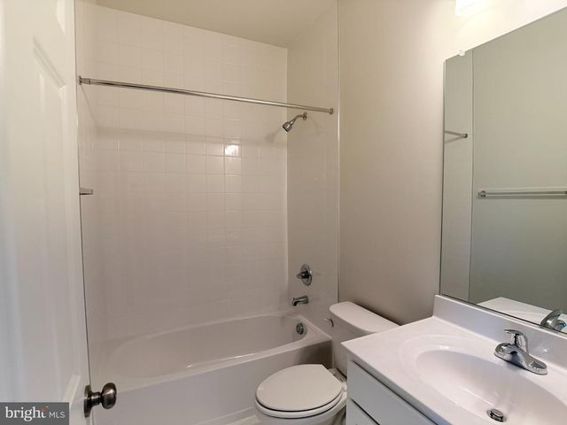 136 SWANSONG PL, Winchester, VA 22603