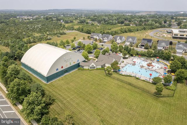 136 SWANSONG PL, Winchester, VA 22603