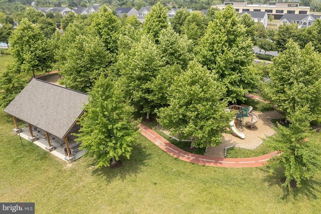136 SWANSONG PL, Winchester, VA 22603