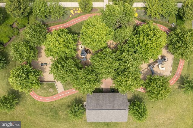 136 SWANSONG PL, Winchester, VA 22603