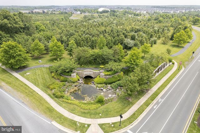 136 SWANSONG PL, Winchester, VA 22603