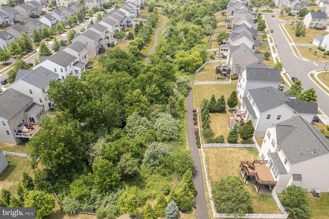 136 SWANSONG PL, Winchester, VA 22603