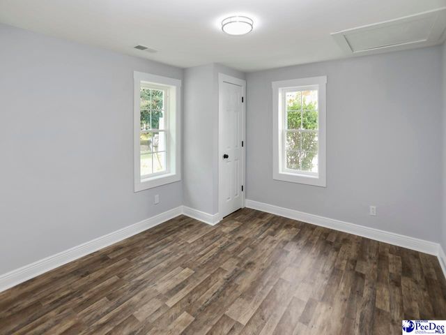 906 Gladstone, Florence, SC 29501