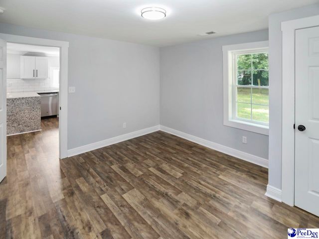 906 Gladstone, Florence, SC 29501