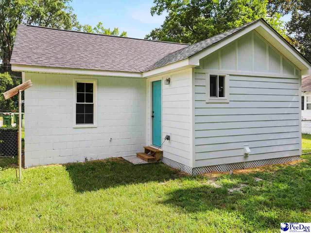 906 Gladstone, Florence, SC 29501