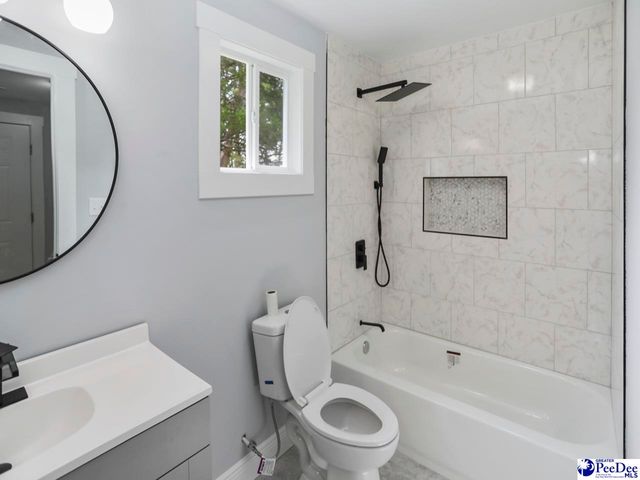 906 Gladstone, Florence, SC 29501