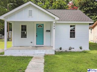 906 Gladstone, Florence, SC 29501