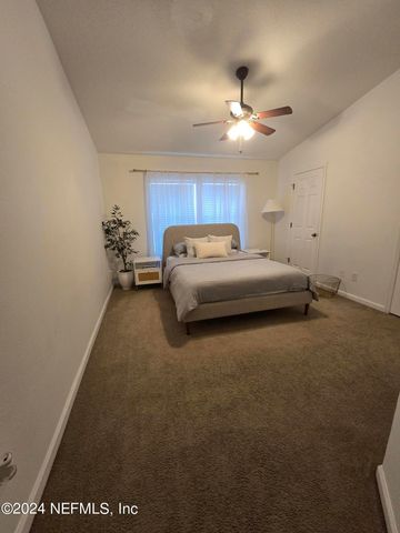 13035 SUNSET LAKE Drive, Jacksonville, FL 32258