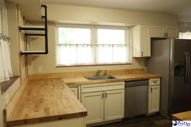 806 S Eight st, Hartsville, SC 29501