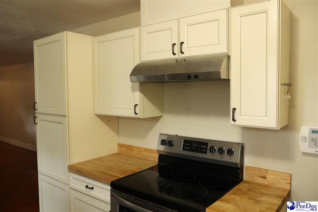 806 S Eight st, Hartsville, SC 29501