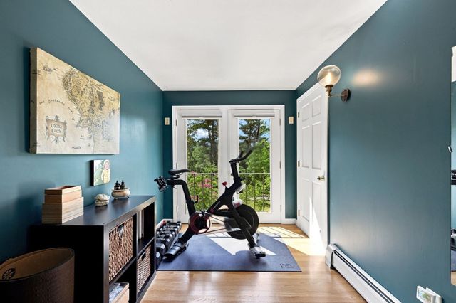 143 Park St, Easthampton, MA 01027