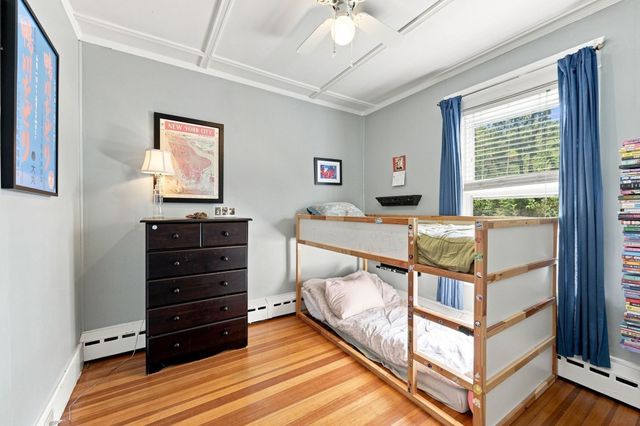 143 Park St, Easthampton, MA 01027