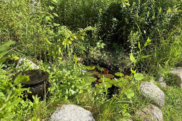 143 Park St, Easthampton, MA 01027