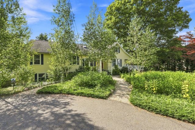143 Park St, Easthampton, MA 01027