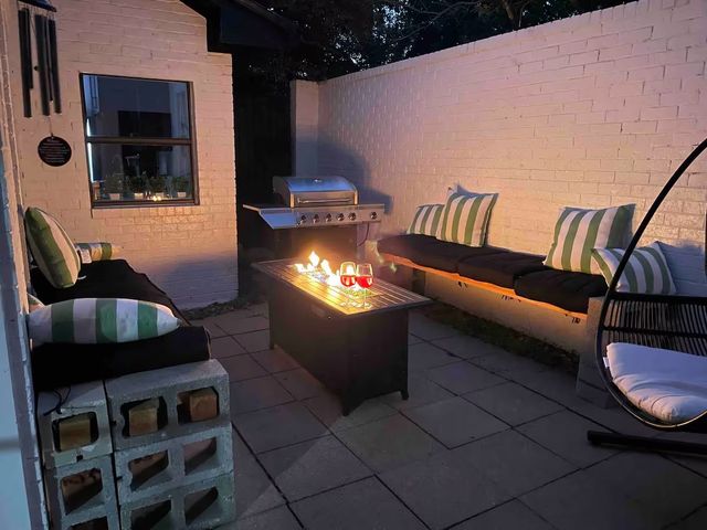 16710 Cleary Circle, Dallas, TX 75248