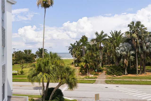 1100 N SHORE DRIVE NE 304, St Petersburg, FL 33701