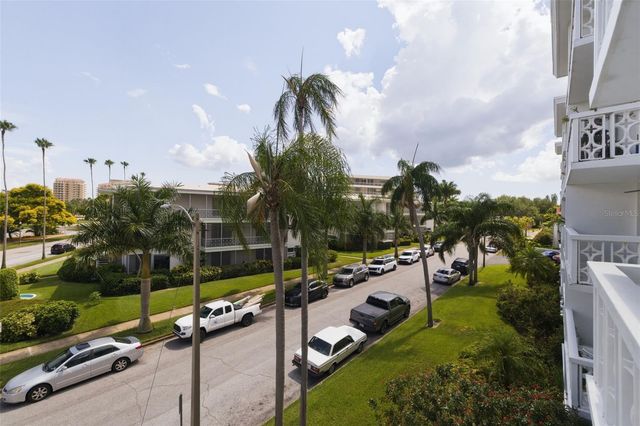1100 N SHORE DRIVE NE 304, St Petersburg, FL 33701