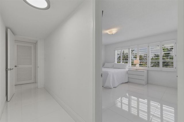 1100 N SHORE DRIVE NE 304, St Petersburg, FL 33701