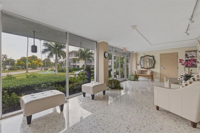 1100 N SHORE DRIVE NE 304, St Petersburg, FL 33701
