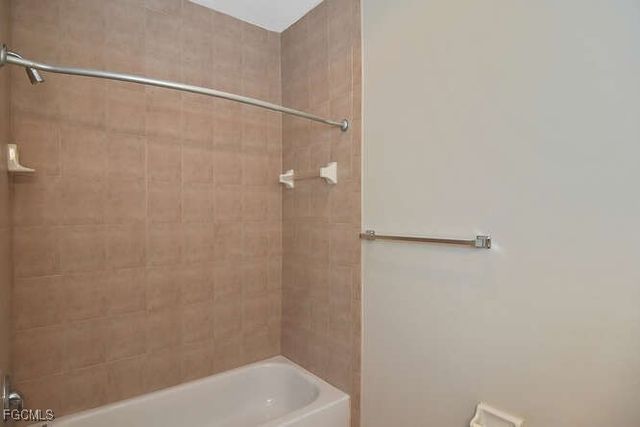 8331 Bernwood Cove LOOP 1402, Fort Myers, FL 33966