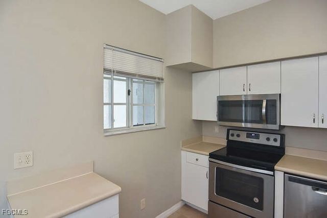 8331 Bernwood Cove LOOP 1402, Fort Myers, FL 33966