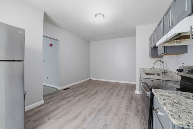 9 Freeland St 1R, Worcester, MA 01603