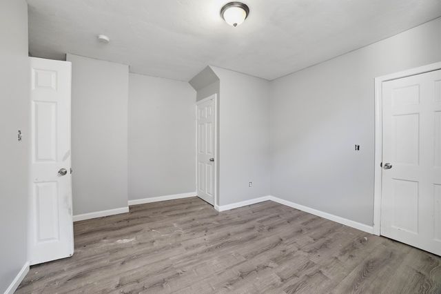 9 Freeland St 1R, Worcester, MA 01603