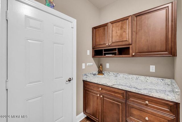 7 Festival Court, Howell, NJ 07731