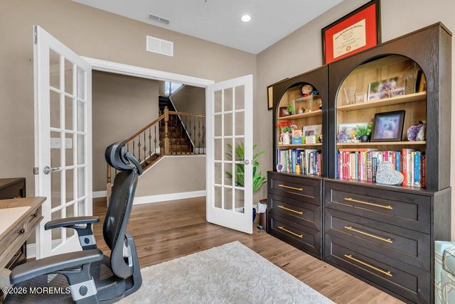 7 Festival Court, Howell, NJ 07731
