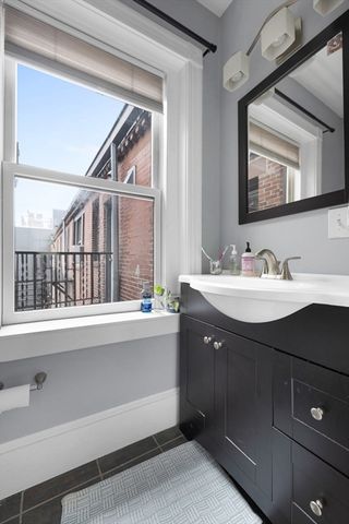 705 Massachusetts Avenue 8, Boston, MA 02118