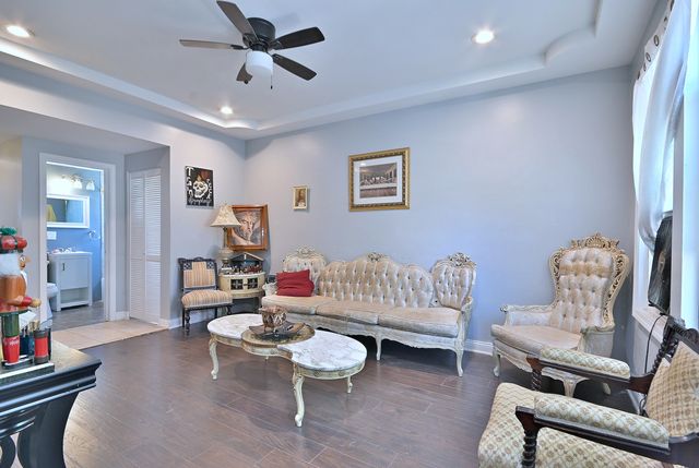 5125 S Elizabeth Street, Chicago, IL 60609