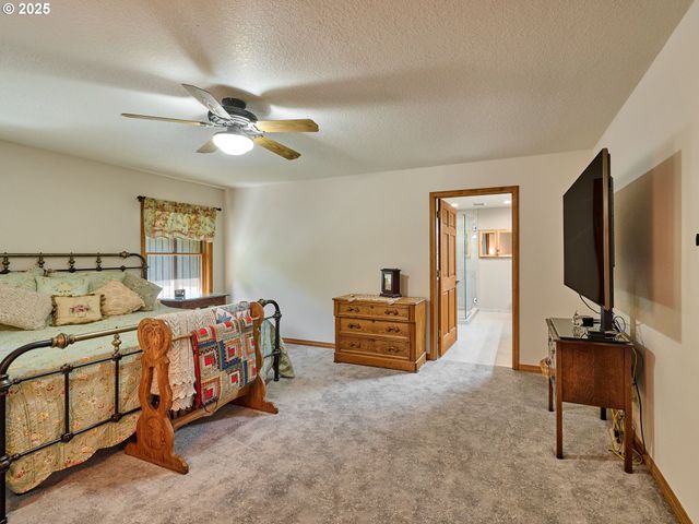 23456 S SCHIEFFER Rd, Colton, OR 97017
