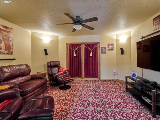 23456 S SCHIEFFER Rd, Colton, OR 97017